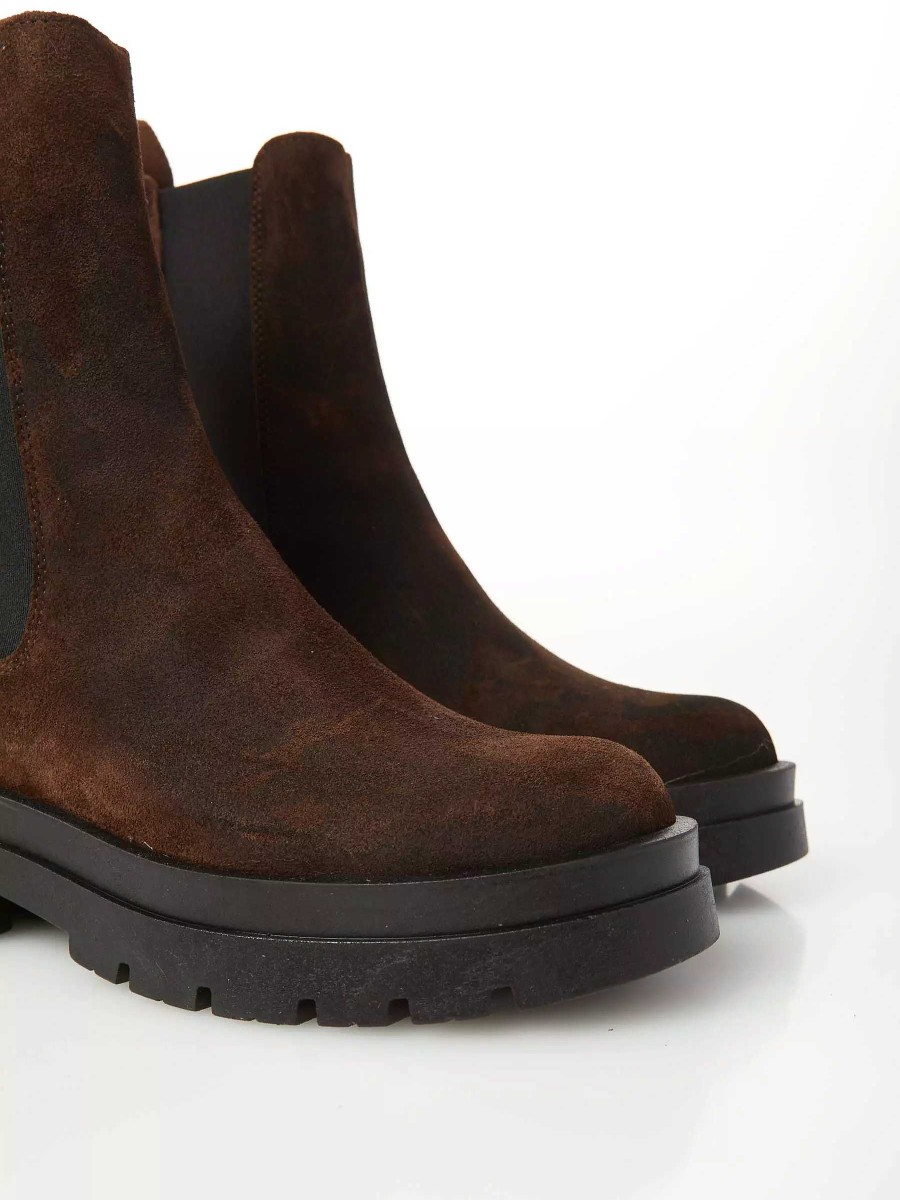 Tronchetti Ovyé | Chelsea Boot In Camoscio